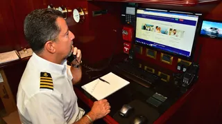 A captain contacting MedAire