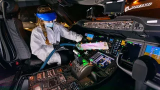 e Healthe Wand Pro Boeing-licensed sanitization wand fights off COVID germs during travel