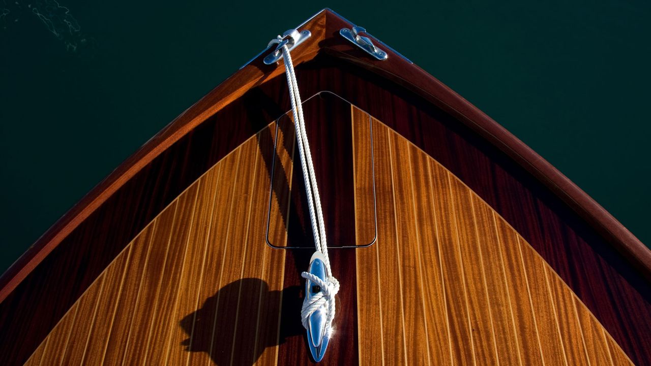 Tips for Maintaining Varnish on Deck