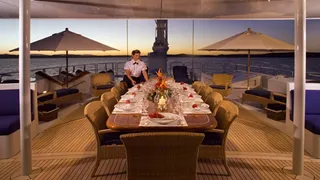 Living with Liveaboards: A Survival Guide