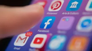 Staying Calm on Facebook