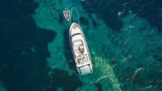 Yacht Green Wishper aground